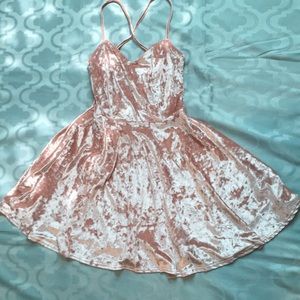 🎀💖Pink velvet dress💖🎀